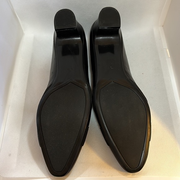 Van Eli Classic Black Crisscross Pumps Size 11S - NWOT - Picture 11 of 12